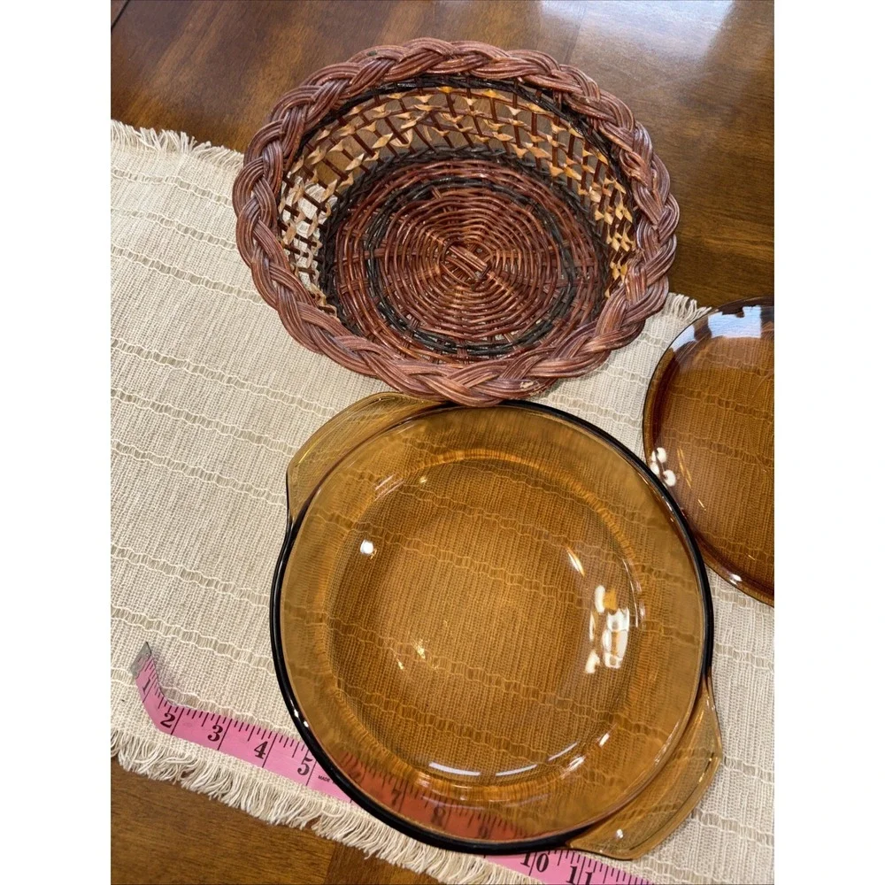 Anchor Hocking 1.5 Quart‎ Casserole Dish Amber Color Vintage Dish Only W/ Basket
